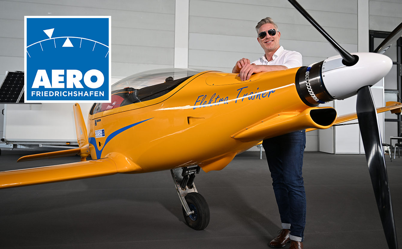 AERO 2023 Friedrichshafen Elektro Trainer Flugzeug orange